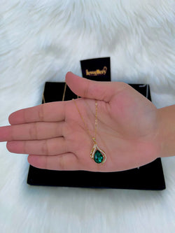 Emerald zirconia pendant